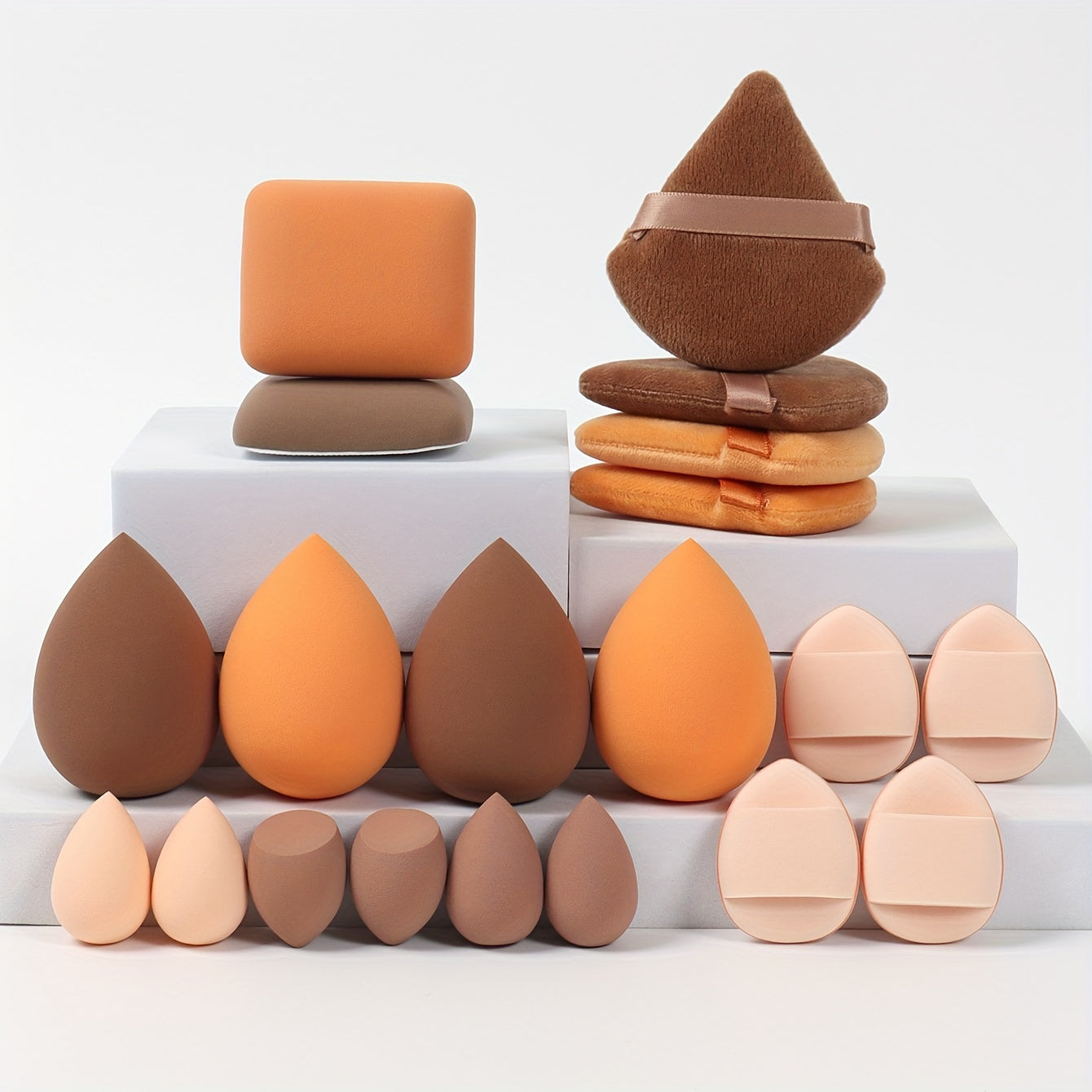 A 20pcs Candy Set, Including 2 Cushion Puffs, 4 Loose Powder Puffs, 4 Makeup Sponges, 6 Mini Makeup Sponges, And 4 Mini Cushion Puffs. These Beauty Sponges Are Perfect for Blending BB Cream, Foundation, And Concealer, Especia