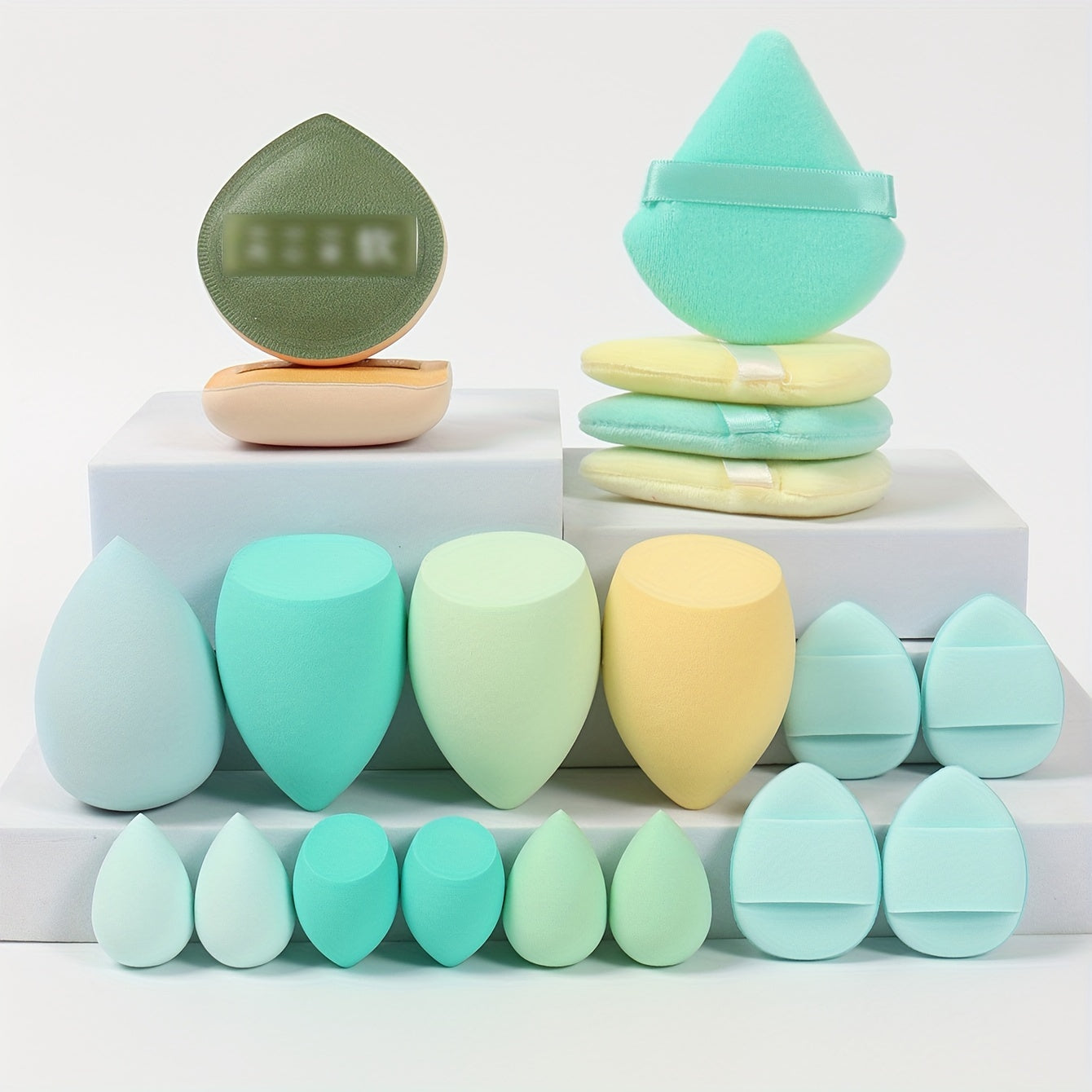A 20pcs Candy Set, Including 2 Cushion Puffs, 4 Loose Powder Puffs, 4 Makeup Sponges, 6 Mini Makeup Sponges, And 4 Mini Cushion Puffs. These Beauty Sponges Are Perfect for Blending BB Cream, Foundation, And Concealer, Especia