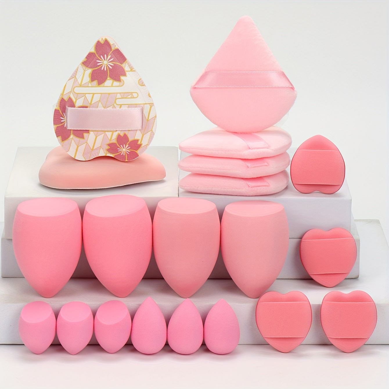 A 20pcs Candy Set, Including 2 Cushion Puffs, 4 Loose Powder Puffs, 4 Makeup Sponges, 6 Mini Makeup Sponges, And 4 Mini Cushion Puffs. These Beauty Sponges Are Perfect for Blending BB Cream, Foundation, And Concealer, Especia