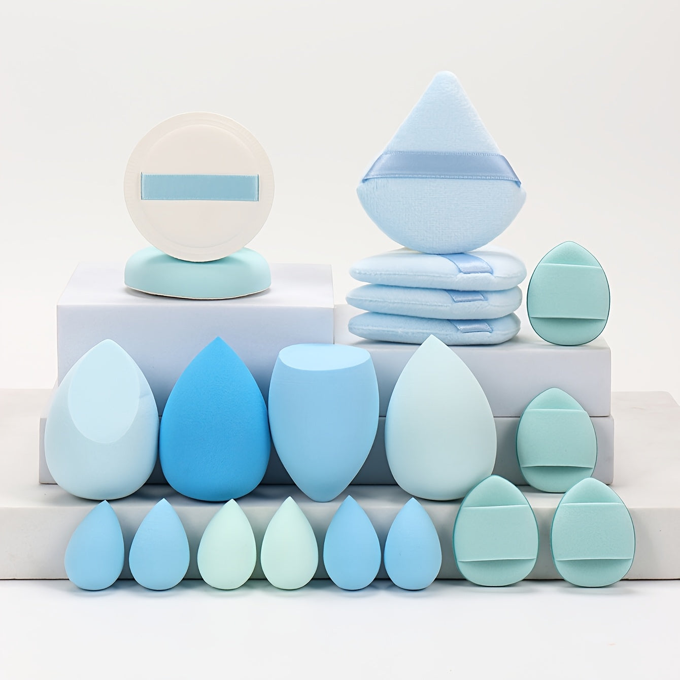 A 20pcs Candy Set, Including 2 Cushion Puffs, 4 Loose Powder Puffs, 4 Makeup Sponges, 6 Mini Makeup Sponges, And 4 Mini Cushion Puffs. These Beauty Sponges Are Perfect for Blending BB Cream, Foundation, And Concealer, Especia