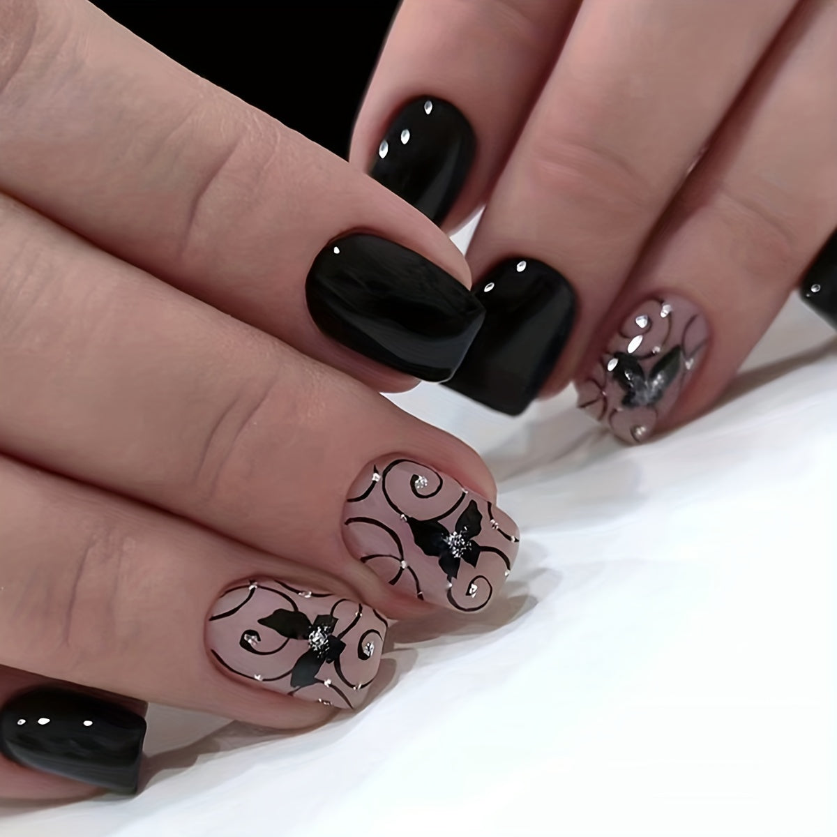 24pcs Short Square Black Vine Dark Butterfly Leaves French Color Matching Fashion European and American Ins Style Sweet Cool All-match Hot Girl Black Beauty Glitter Wearable Removable False Nail Roll One & Jelly Glue One
